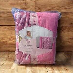 Paris Hilton Pink and White Plush Throw